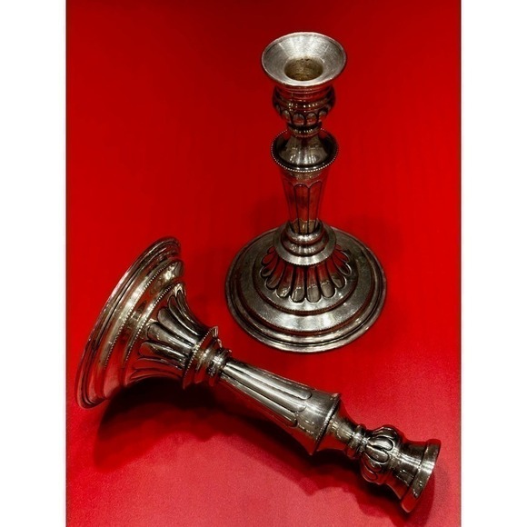 VTG VINERS Old SHEFFIELD England Plate Candlesticks Silver Hand Chased Repro 8" - Picture 3 of 15